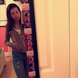 Meet your Posher, Madison